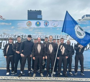 Студенты БГАТУ на соревнованиях «Гонки на драгонботах»  на базе учреждения «Республиканский центр олимпийской подготовки по игровым видам спорта «Дворец спорта»