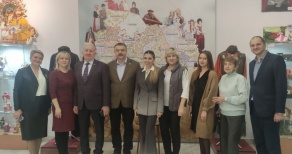 Связи с общественными объединениями белорусов зарубежья