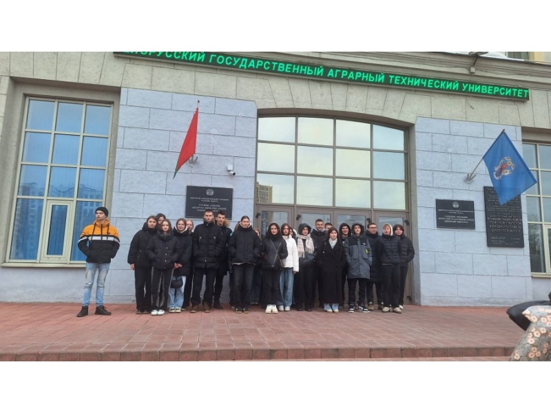 Практические занятия с учениками агроклассов Узденского района