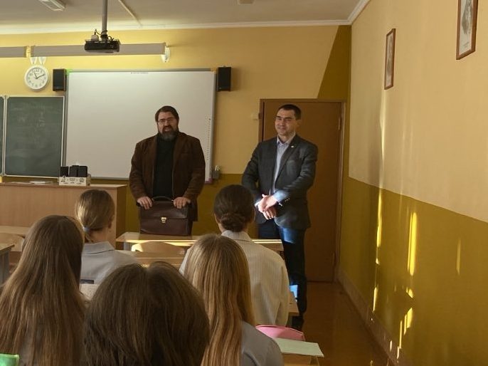 Профориентационный визит в Мостовский район