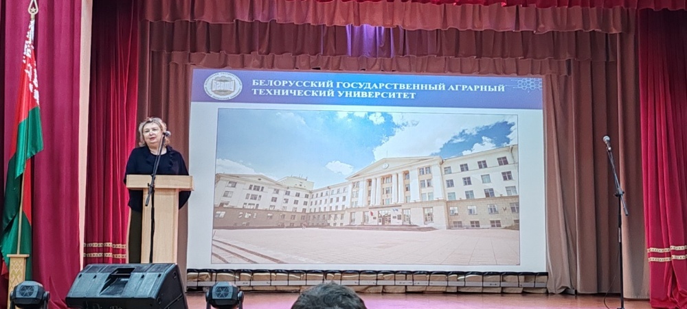 Участие в едином дне информирования в г. Лоев.